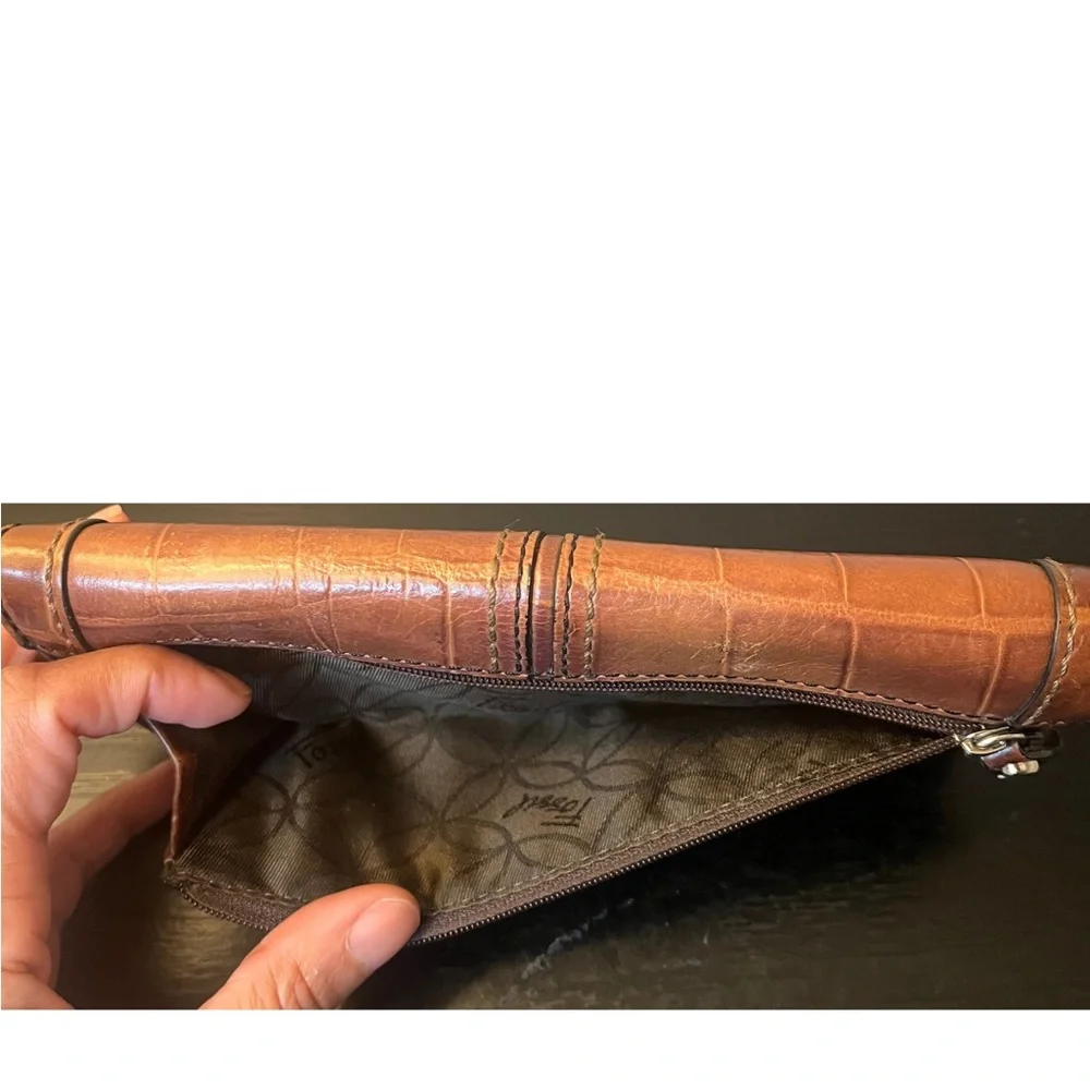 Fossil Vintage Brown Crocodile Embossed Wallet - Picture 4 of 12
